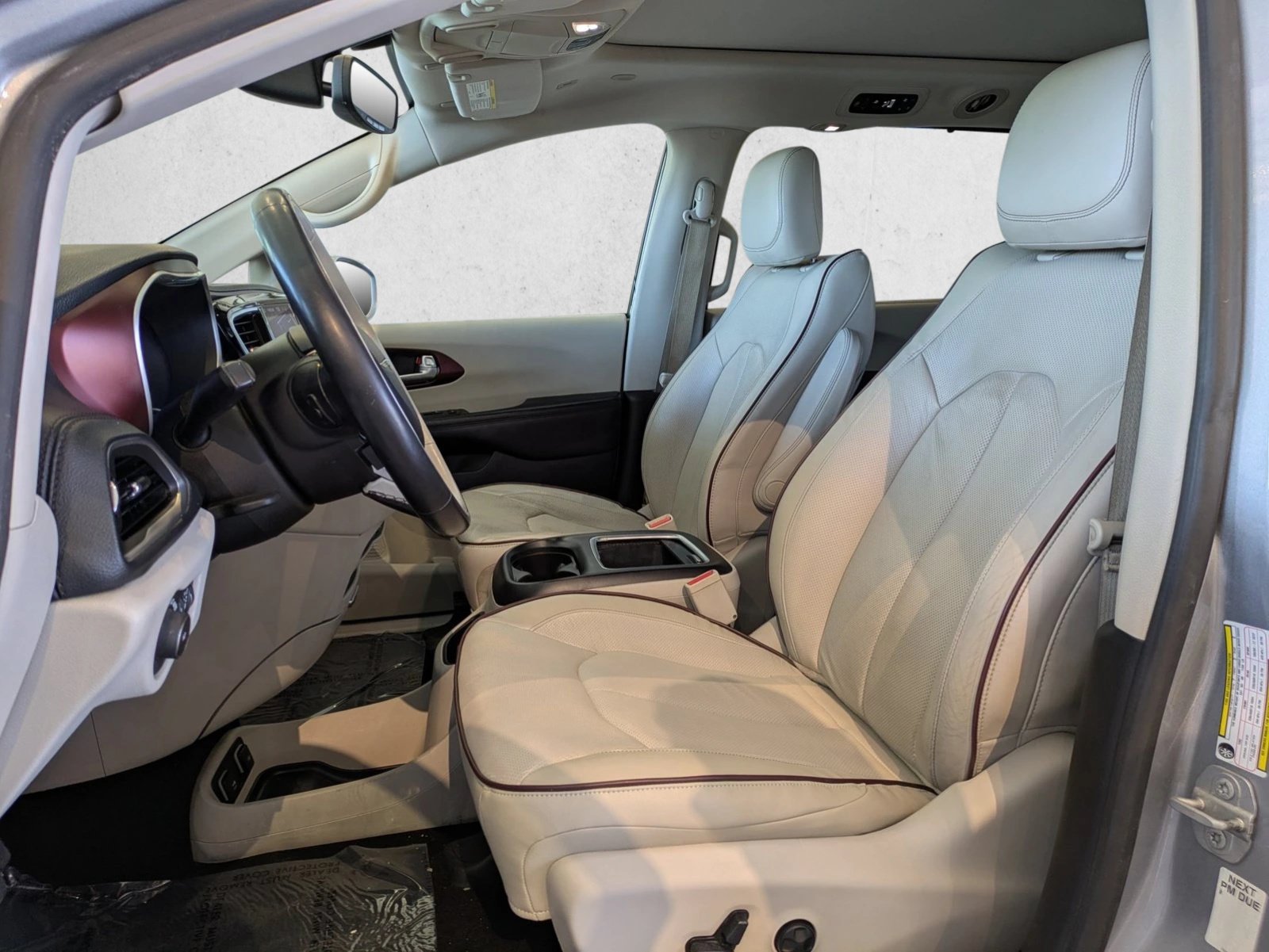 Used 2019 Chrysler Pacifica Limited FWD image 16