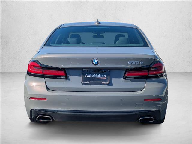Used 2021 BMW 530e w/ Premium Package RWD image 7