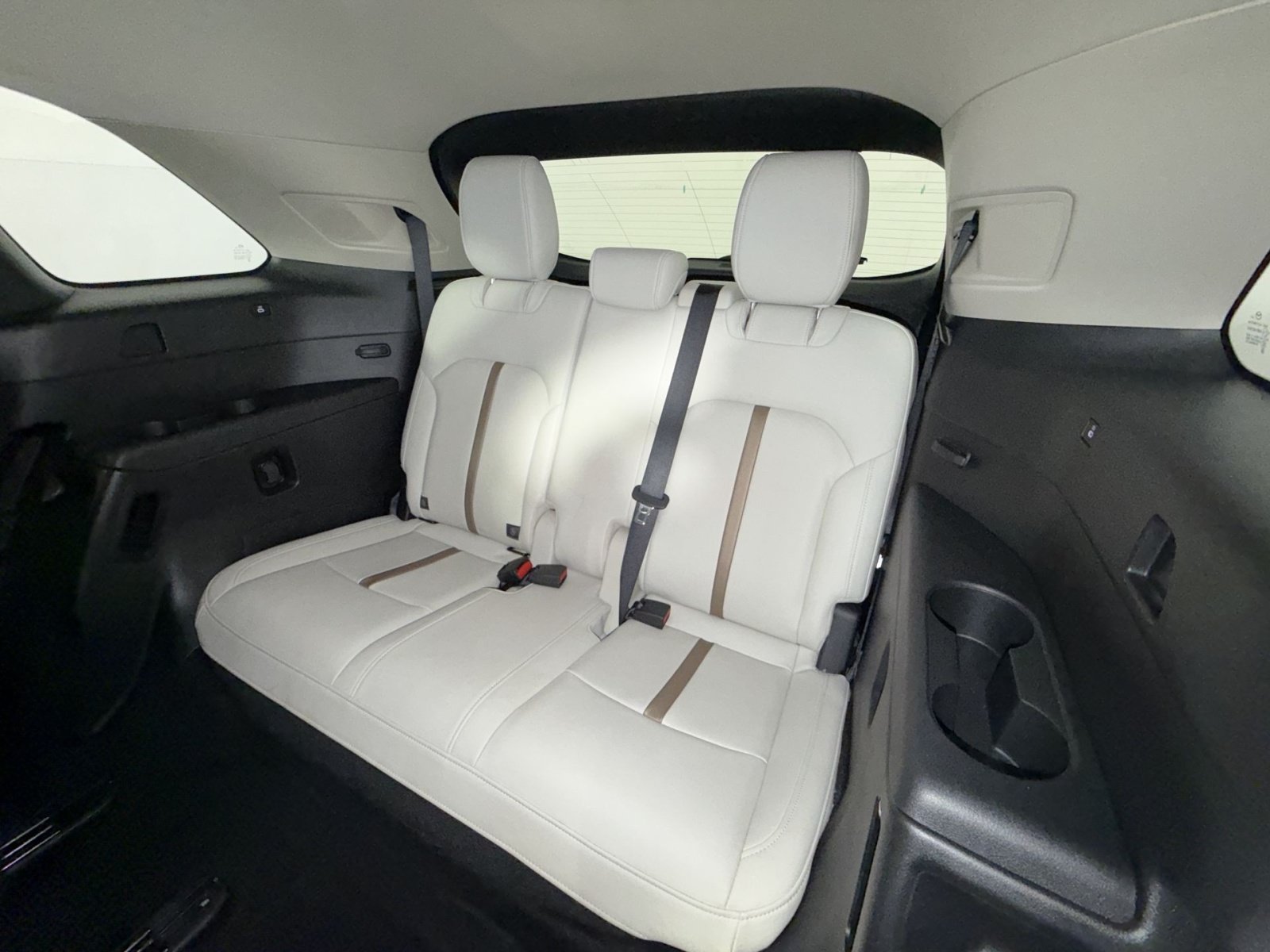 Used 2024 MAZDA CX-90 Plug-In Hybrid w/ Premium Plus AWD/4WD image 19