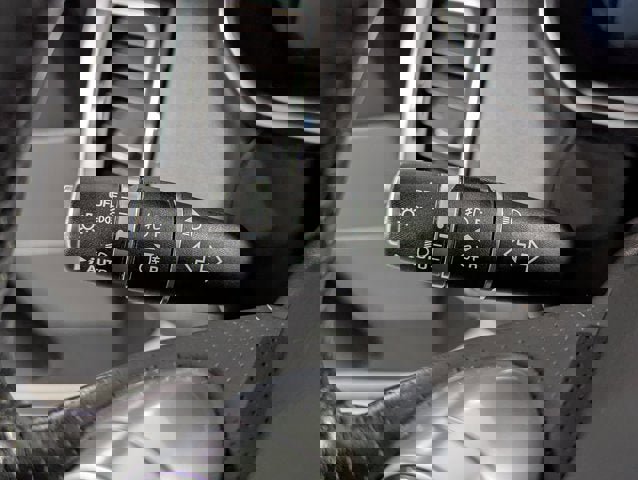 Used 2020 Land Rover Range Rover Sport HSE image 36