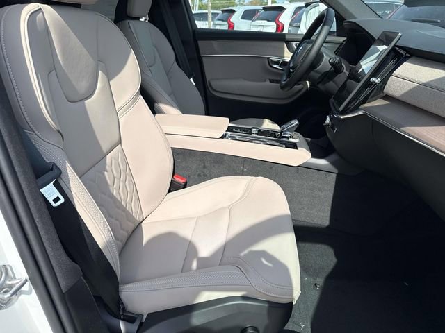 New 2026 Volvo XC90 B6 Plus image 13