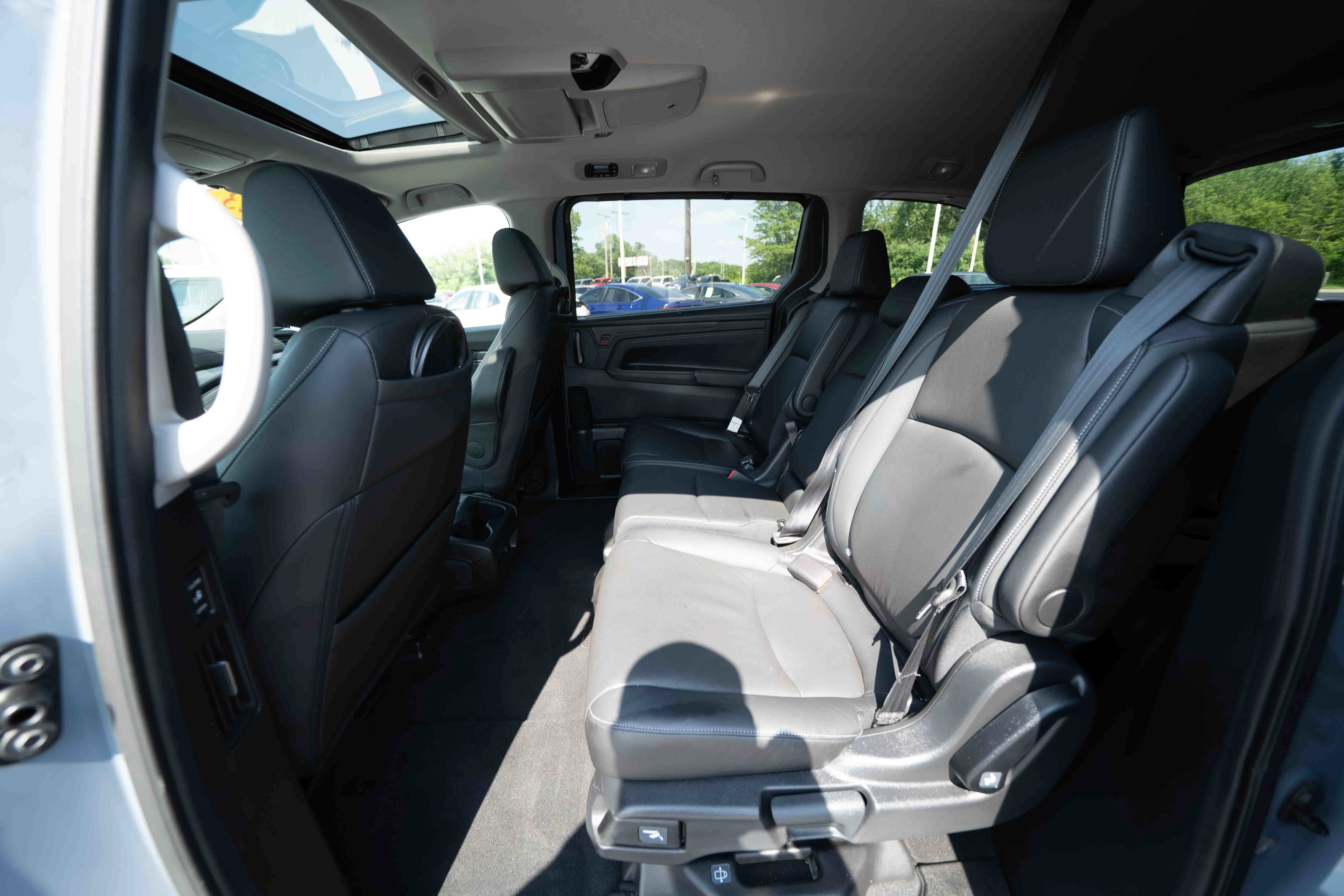 Used 2023 Honda Odyssey Touring image 24