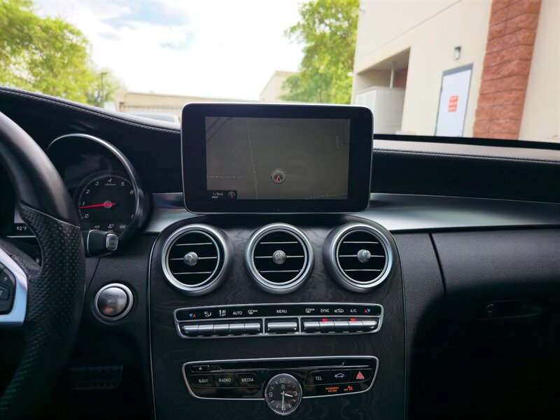 Used 2015 Mercedes-Benz C 400 4MATIC w/ Multimedia Package image 18
