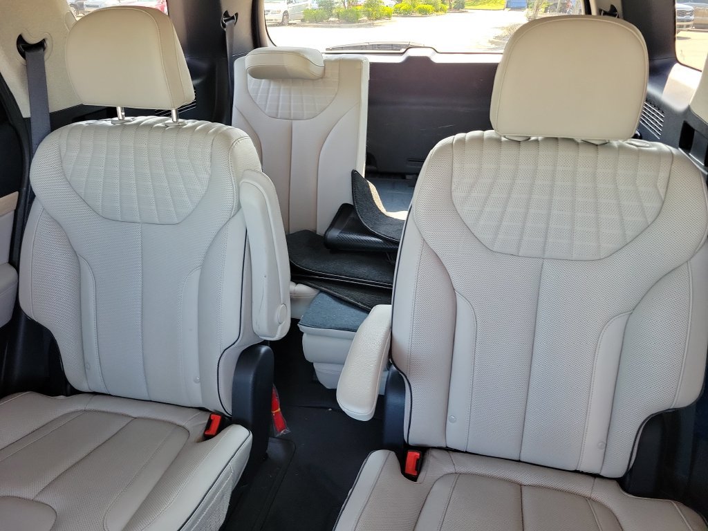 Used 2023 Hyundai Palisade Limited AWD/4WD image 17