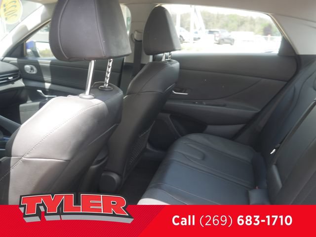 Used 2022 Hyundai Elantra Limited FWD image 37