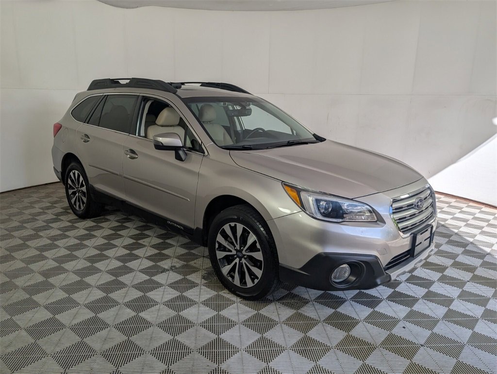 Used 2017 Subaru Outback 2.5i Limited image 2