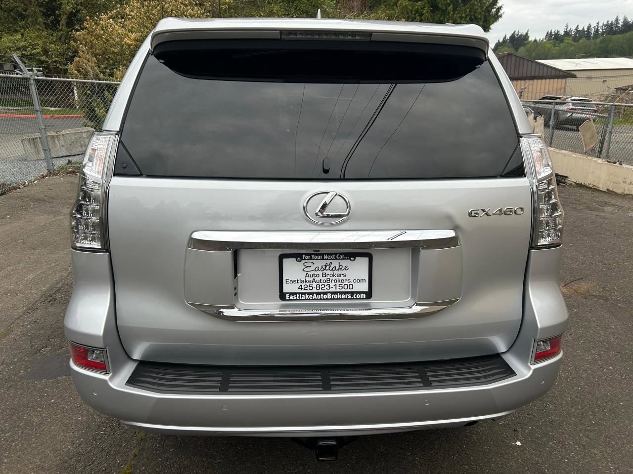 Used 2017 Lexus GX 460 Premium w/ Premium Package AWD/4WD image 6