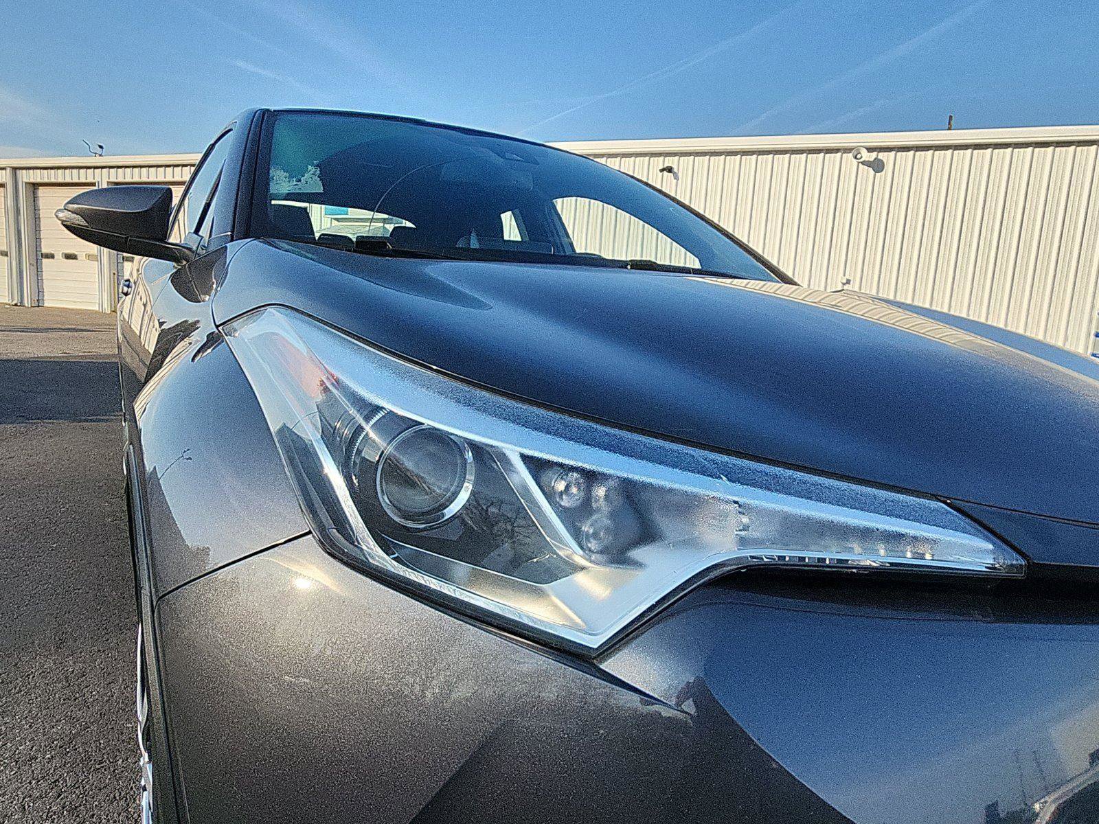 Used 2019 Toyota C-HR LE image 9