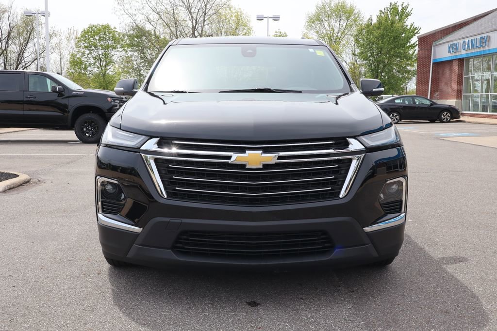 Used 2023 Chevrolet Traverse LT FWD image 7
