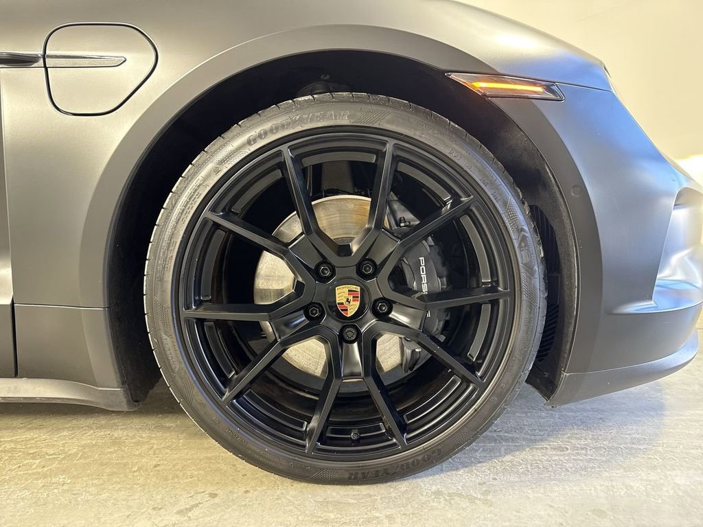 Certified 2025 Porsche Taycan image 15