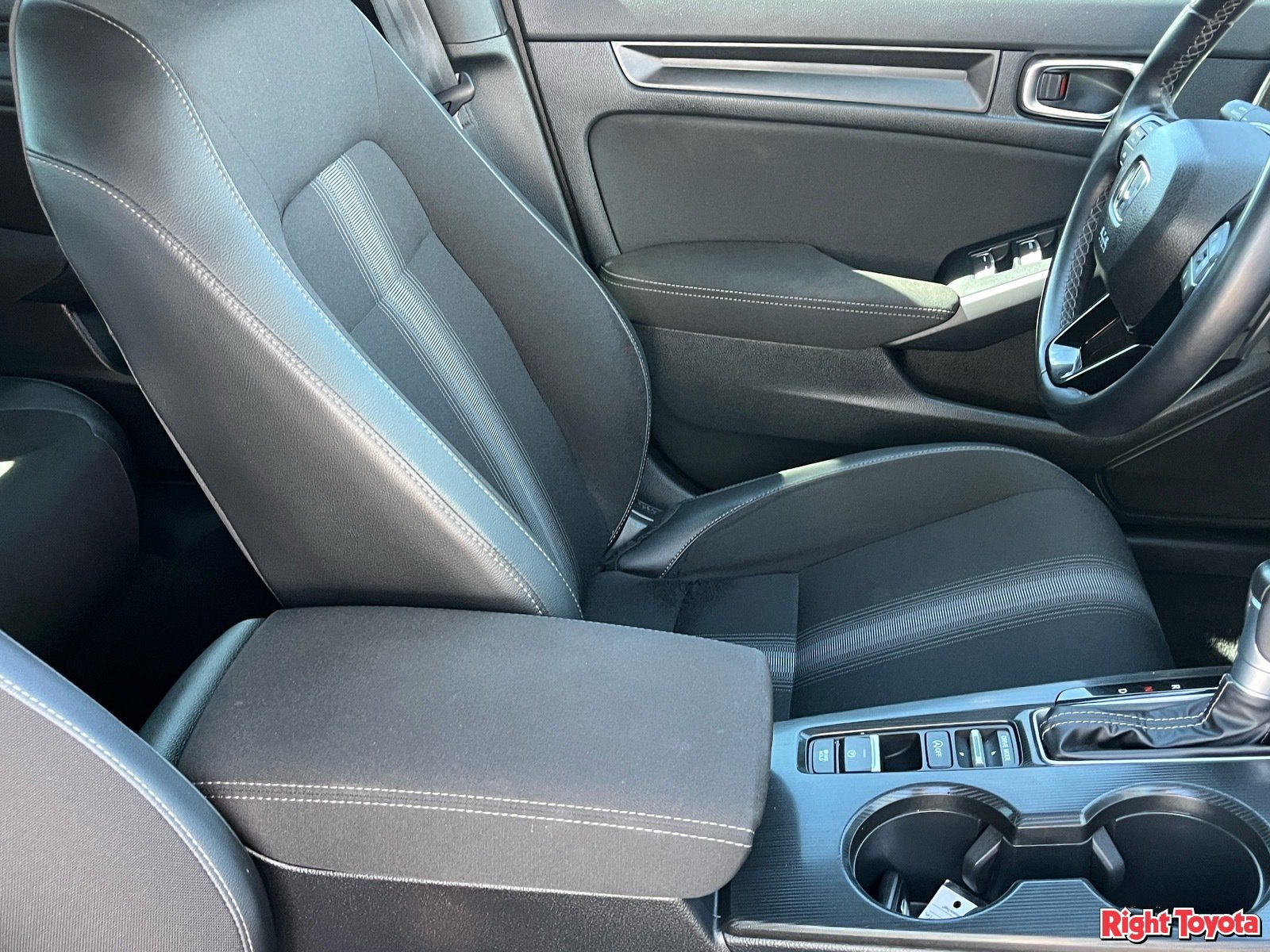 Used 2025 Honda Civic Sport image 13