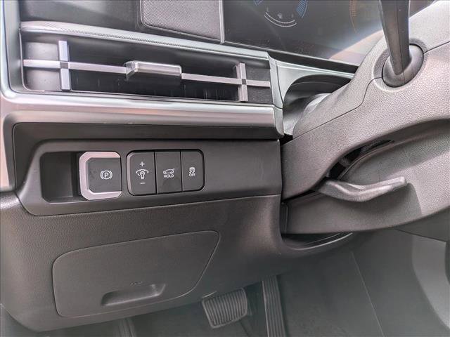 Used 2025 Hyundai Santa Fe SEL image 17