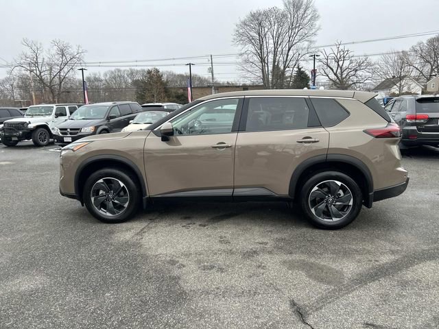 Used 2025 Nissan Rogue SV image 6