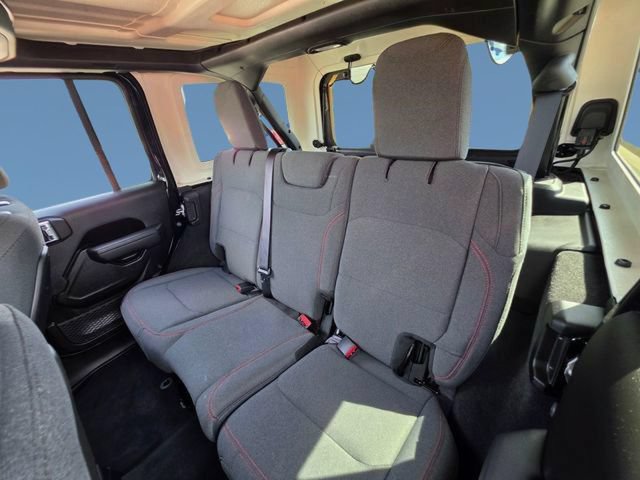 Used 2025 Jeep Wrangler Unlimited Rubicon AWD/4WD image 26