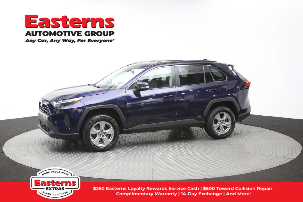 Used 2024 Toyota RAV4 XLE AWD/4WD image 57