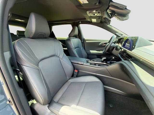 Used 2026 Toyota Crown Signia w/ Advanced Technology Package image 16