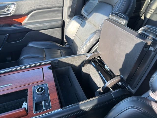 Used 2021 Lincoln Navigator Reserve image 23
