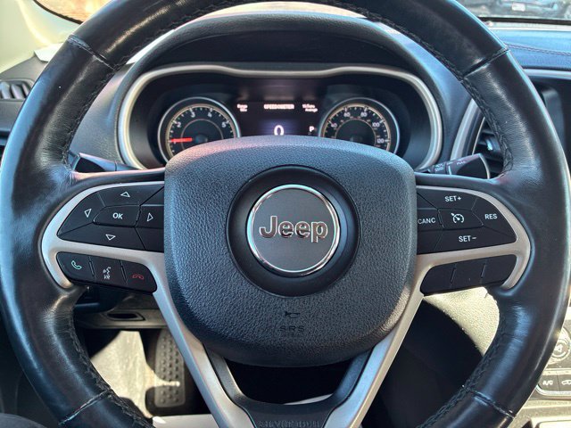 Used 2015 Jeep Cherokee Limited AWD/4WD image 40