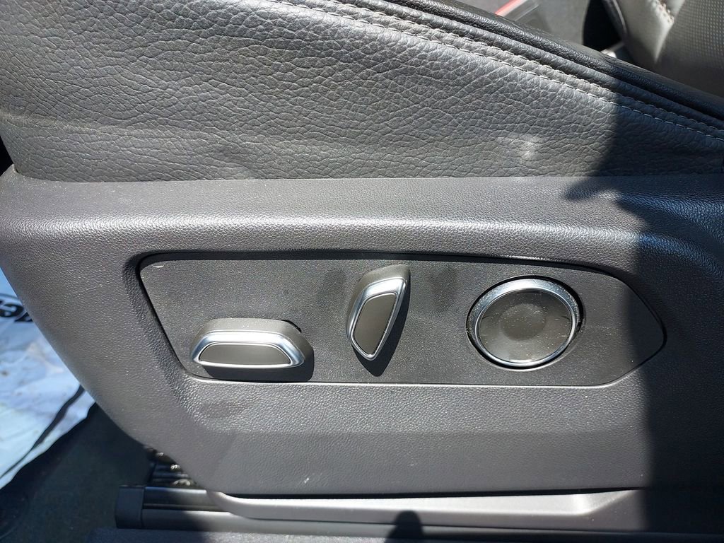 Used 2024 GMC Sierra 2500 Denali image 18