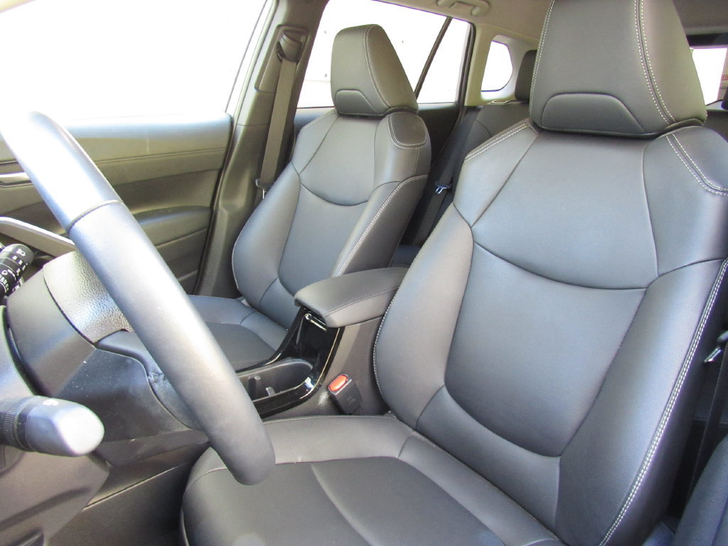 Used 2025 Toyota Corolla Cross XLE w/ Convenience Package AWD/4WD image 11