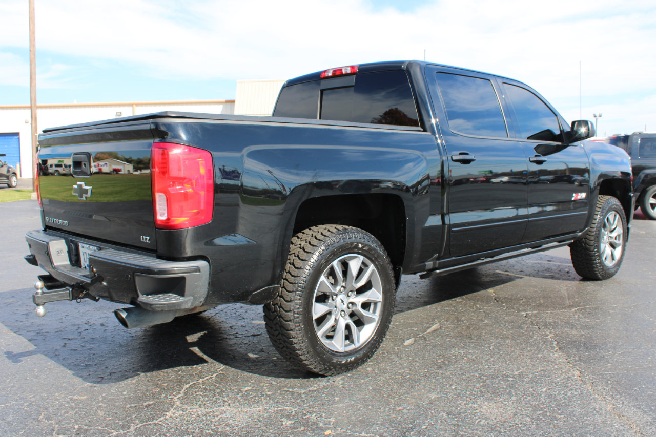 Used 2018 Chevrolet Silverado 1500 LTZ Z71 w/ LTZ Plus Package image 4