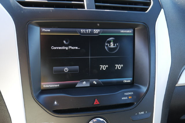 Used 2015 Ford Explorer XLT w/ Equipment Group 201B FWD image 18