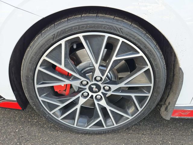 Used 2023 Hyundai Elantra N image 15