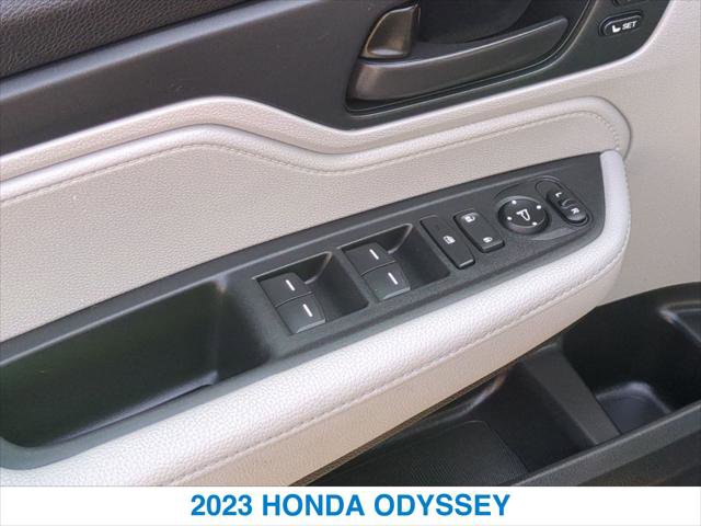 Used 2023 Honda Odyssey EX-L image 13