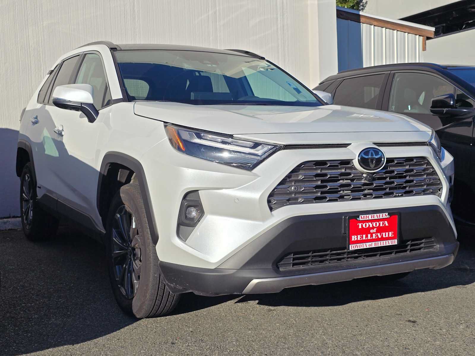 Used 2025 Toyota RAV4 Limited w/ Advanced Technology Package AWD/4WD image 3