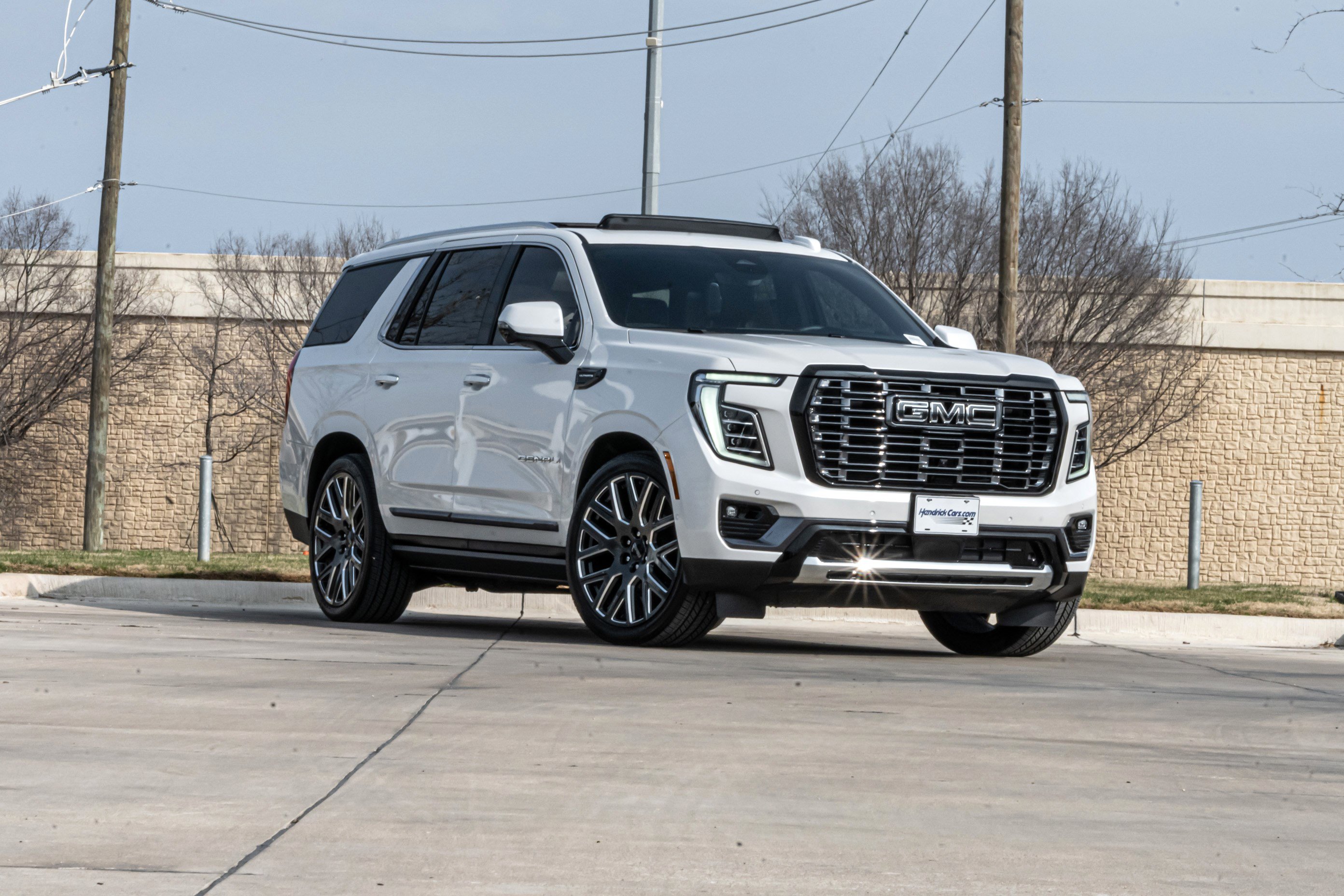 Used 2025 GMC Yukon Denali Ultimate image 2