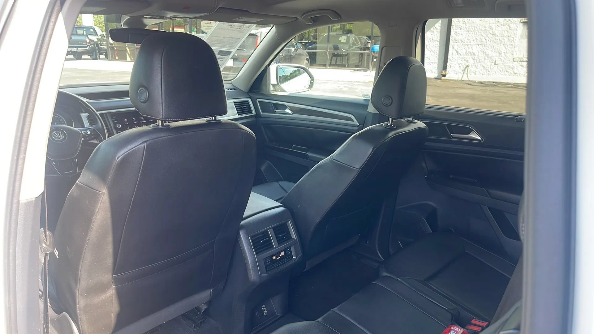 Used 2019 Volkswagen Atlas SE w/ Panoramic Sunroof Package FWD image 22