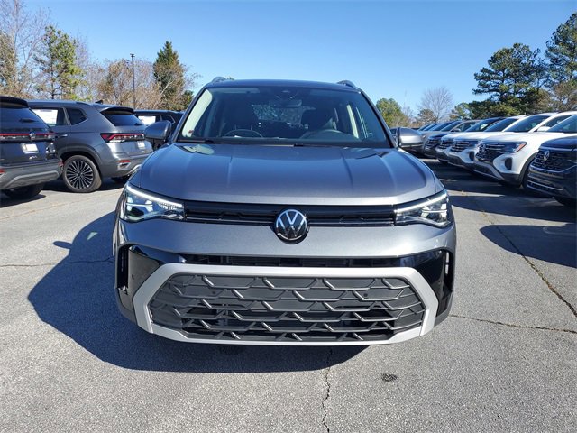 New 2026 Volkswagen Taos SE image 2