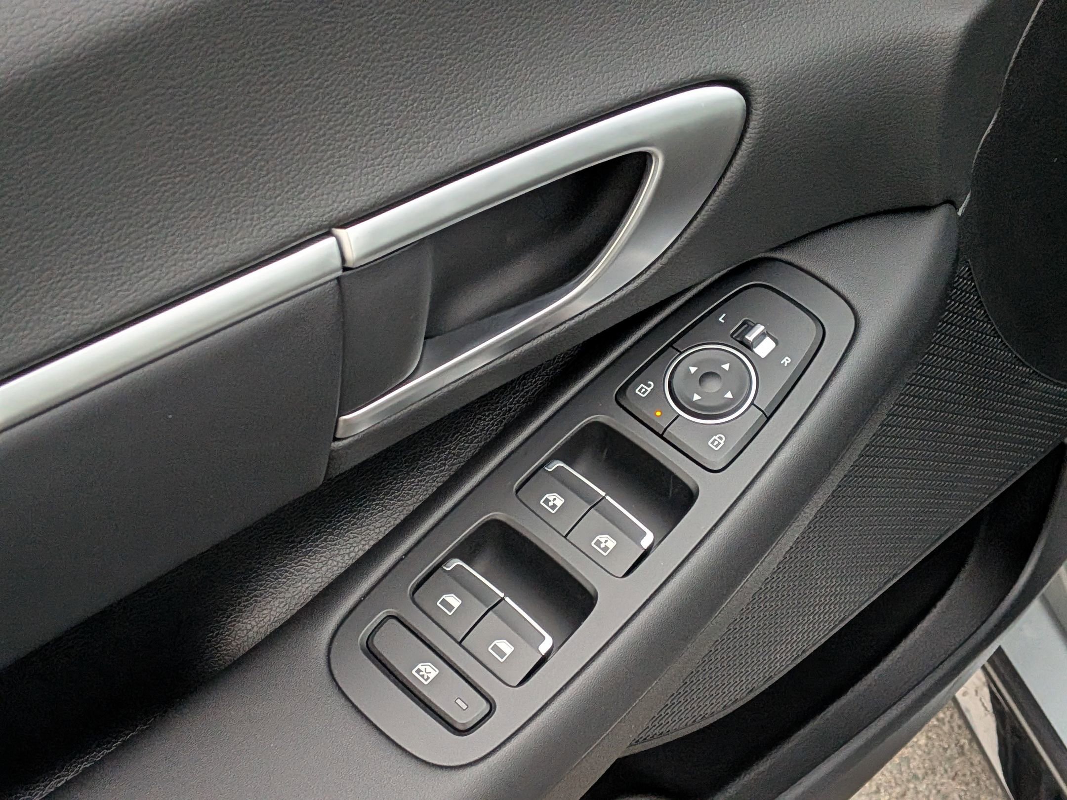 New 2026 Hyundai Sonata SEL FWD image 16