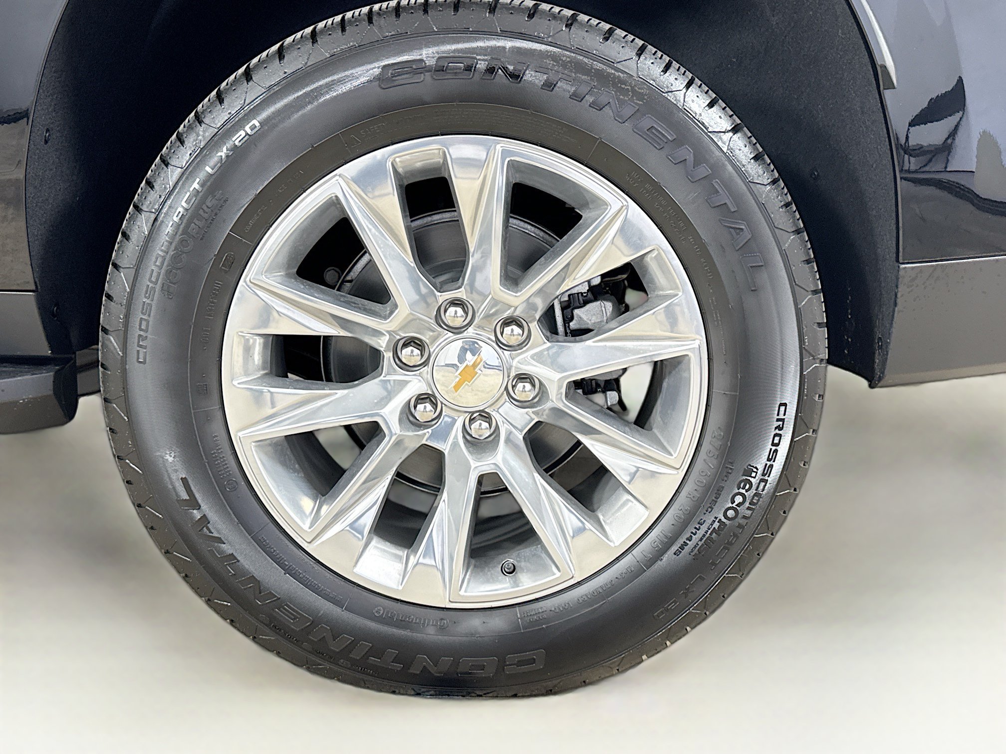 New 2026 Chevrolet Suburban Premier RWD image 35