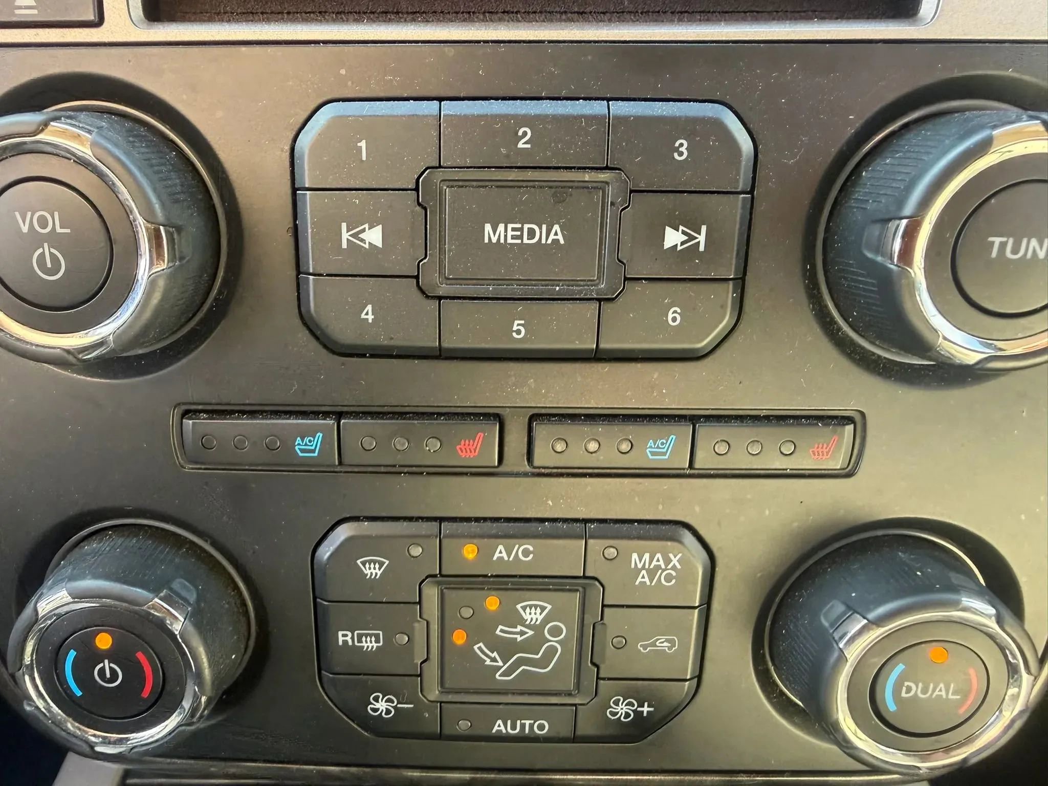 Used 2017 Ford Expedition Limited AWD/4WD image 20