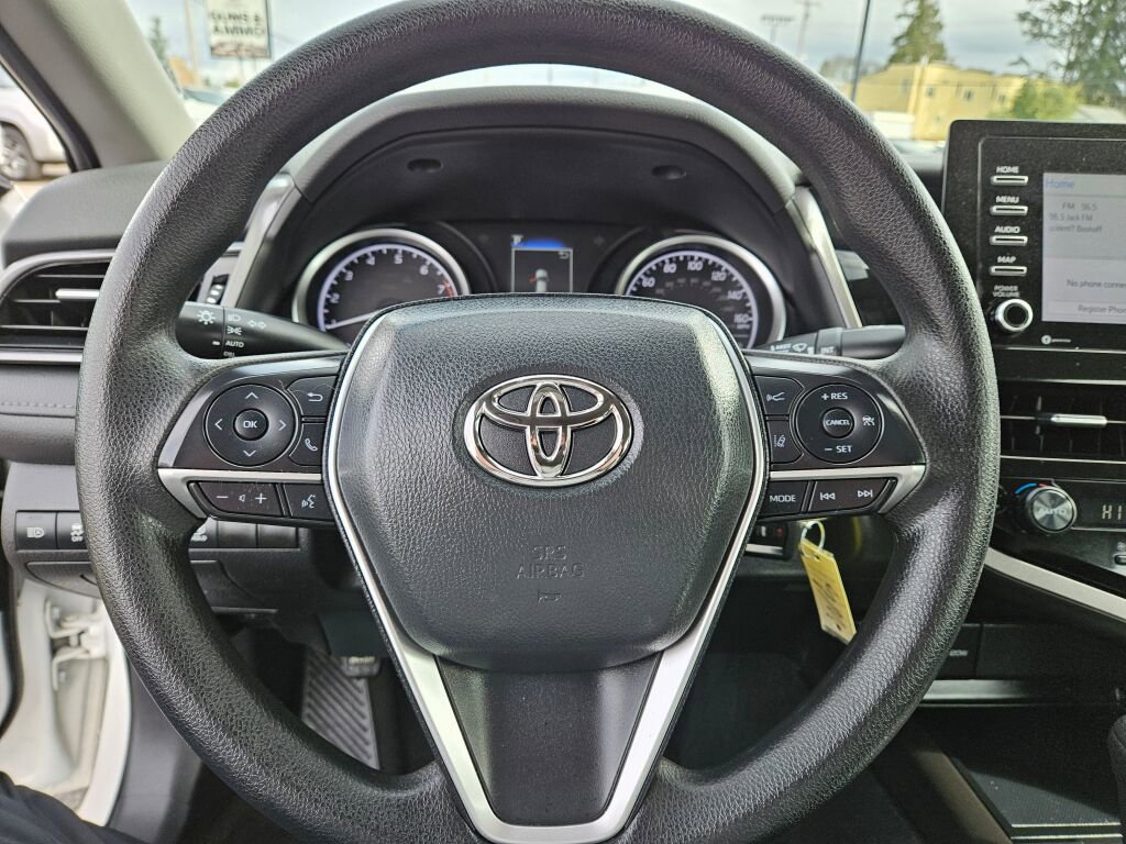 Used 2024 Toyota Camry LE FWD image 17
