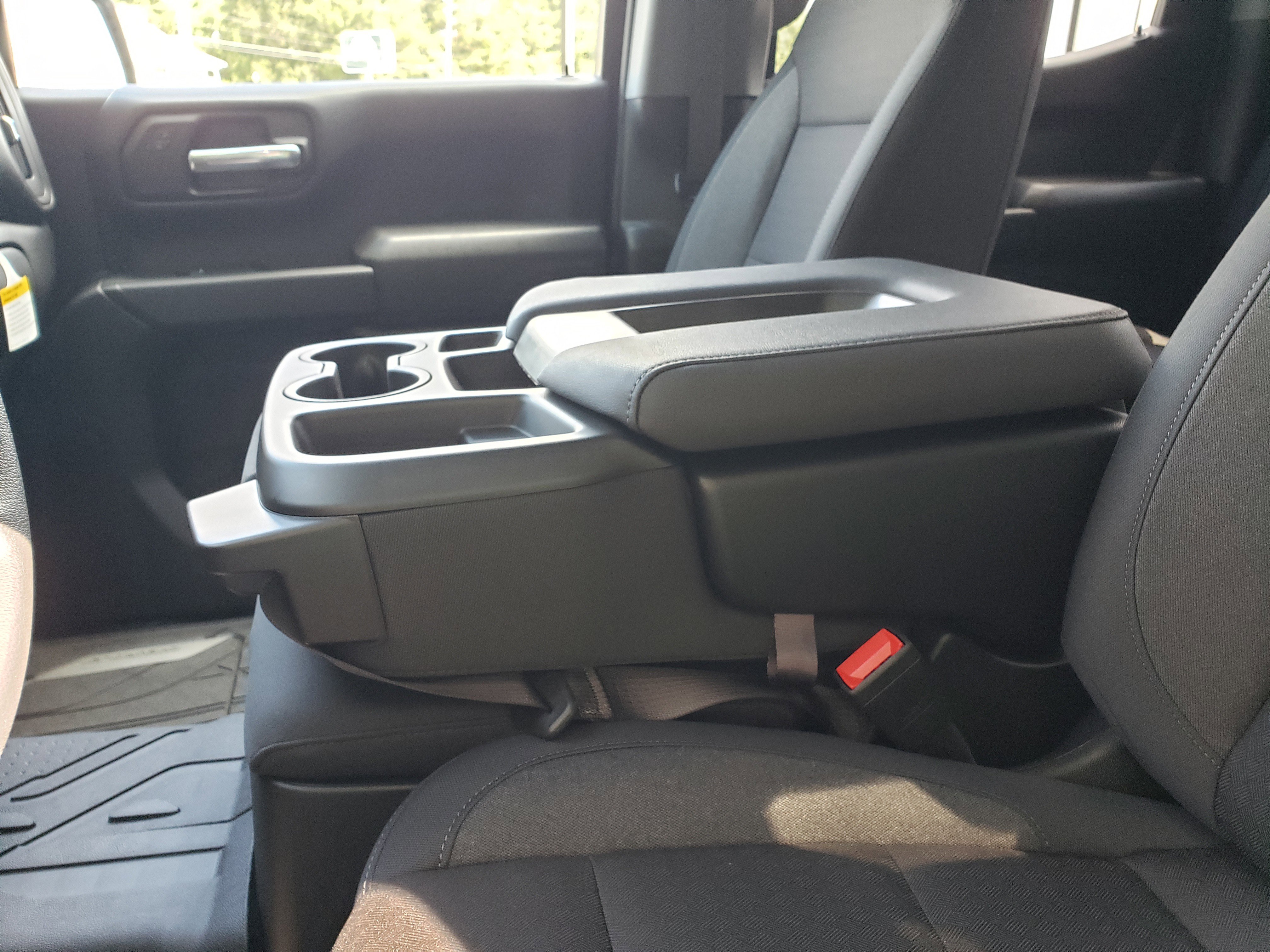 New 2025 Chevrolet Silverado 1500 Custom w/ LPO, Dark Essentials Package image 20