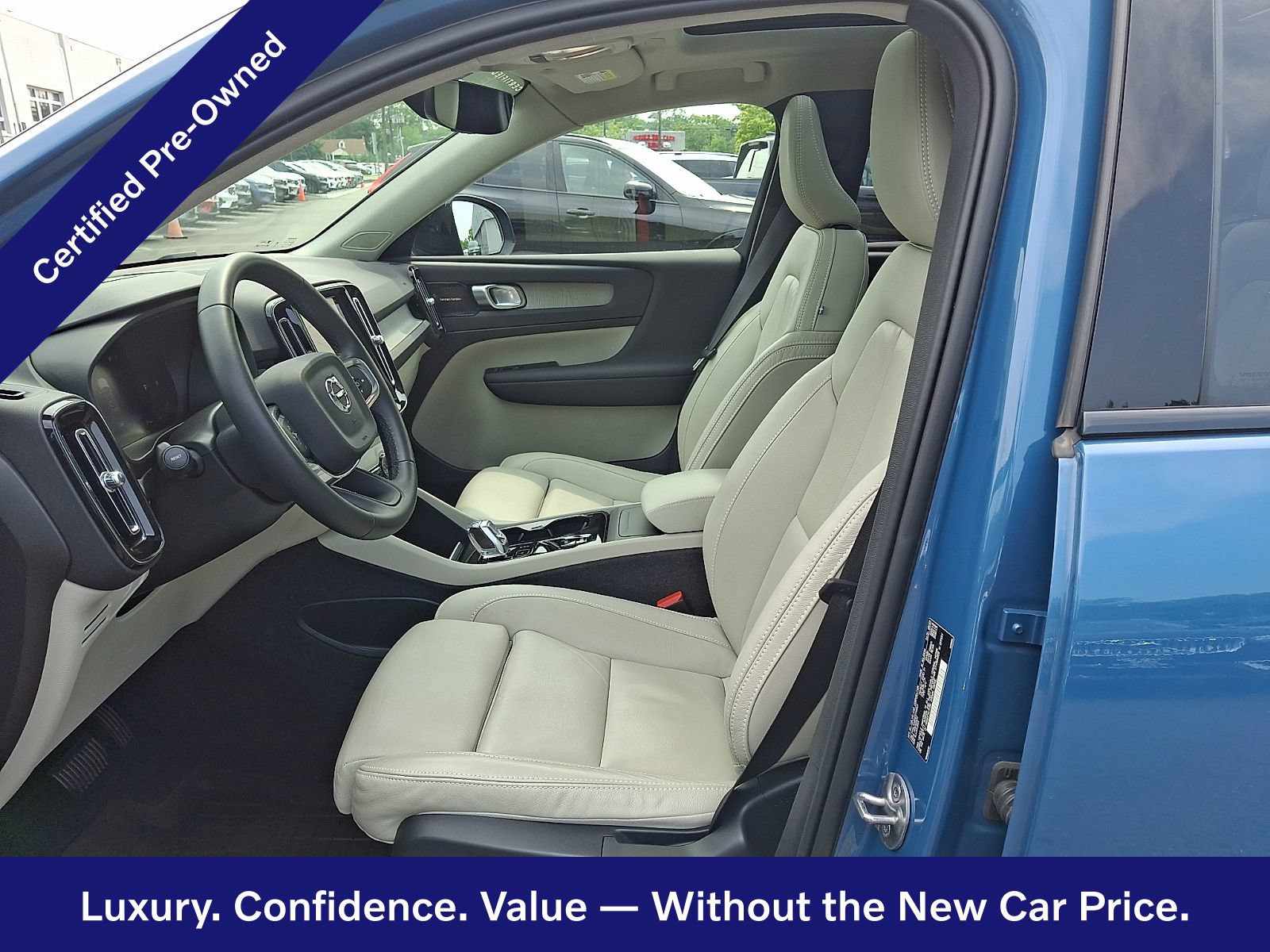 Certified 2023 Volvo XC40 B5 Ultimate w/ Protection Package Premier AWD/4WD image 13
