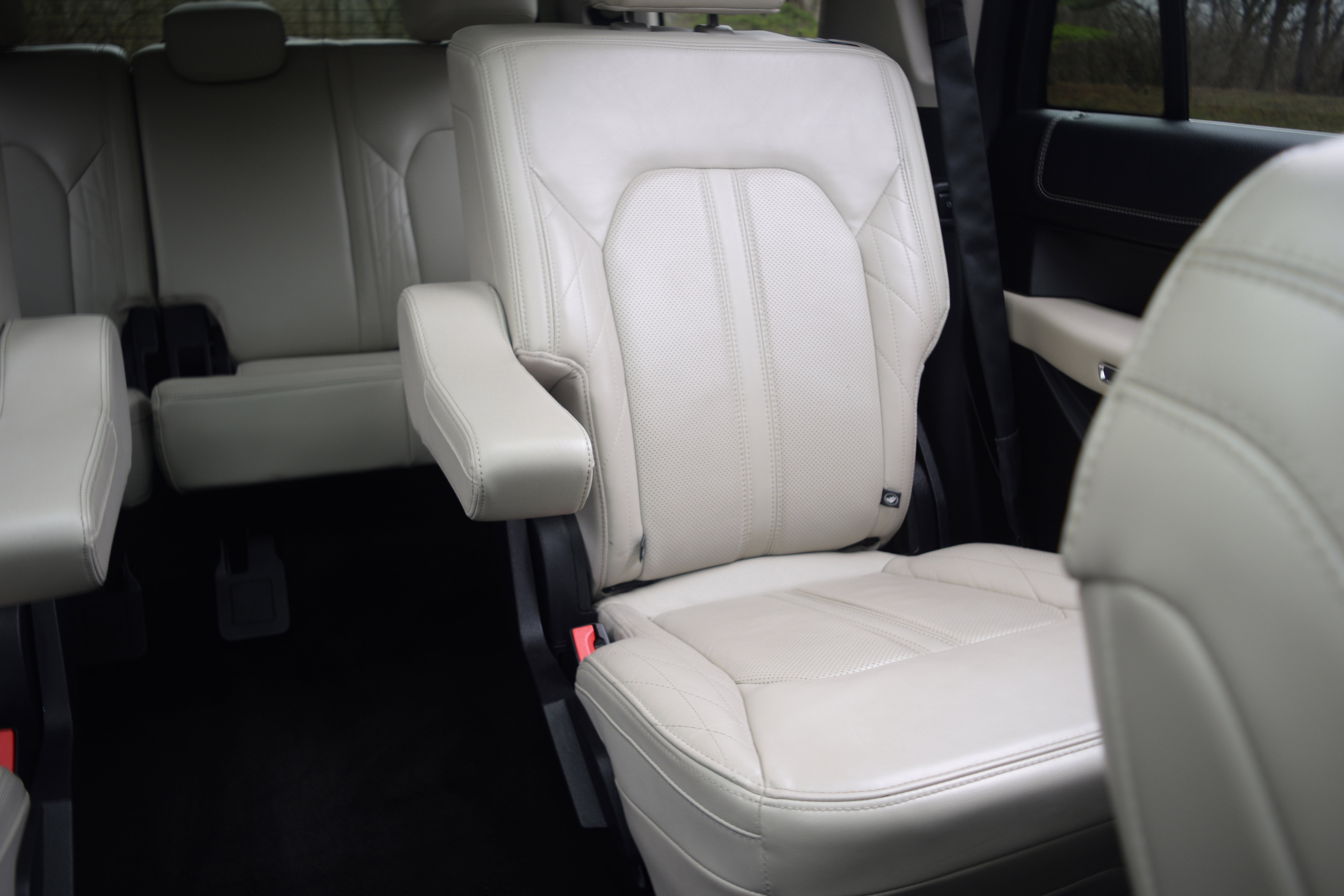 Used 2019 Ford Expedition Platinum image 16