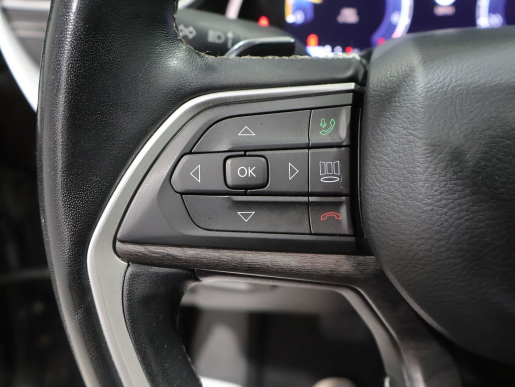 Used 2021 Jeep Grand Cherokee L Limited AWD/4WD image 39