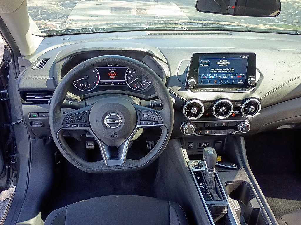 Used 2025 Nissan Sentra SV FWD image 12