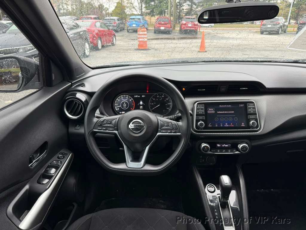 Used 2019 Nissan Kicks SV FWD image 13