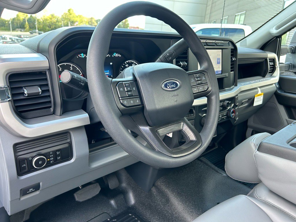 Used 2024 Ford F350 XL w/ XL Driver Assist Package image 13