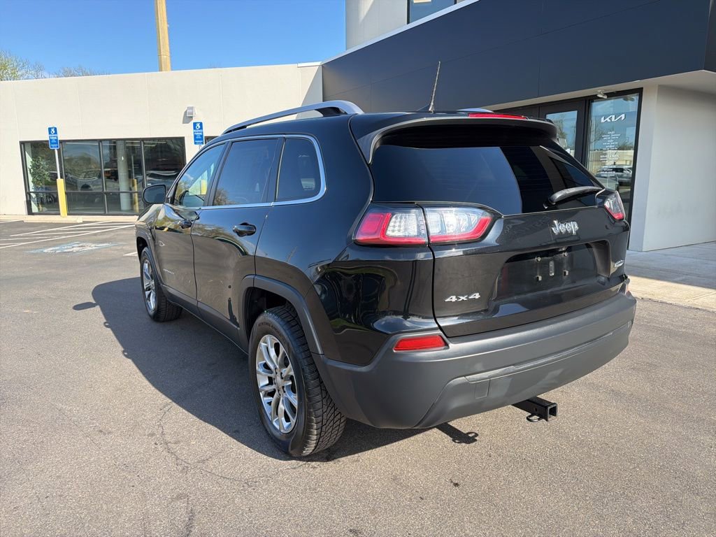Used 2019 Jeep Cherokee Latitude Plus w/ Comfort/Convenience Group image 9