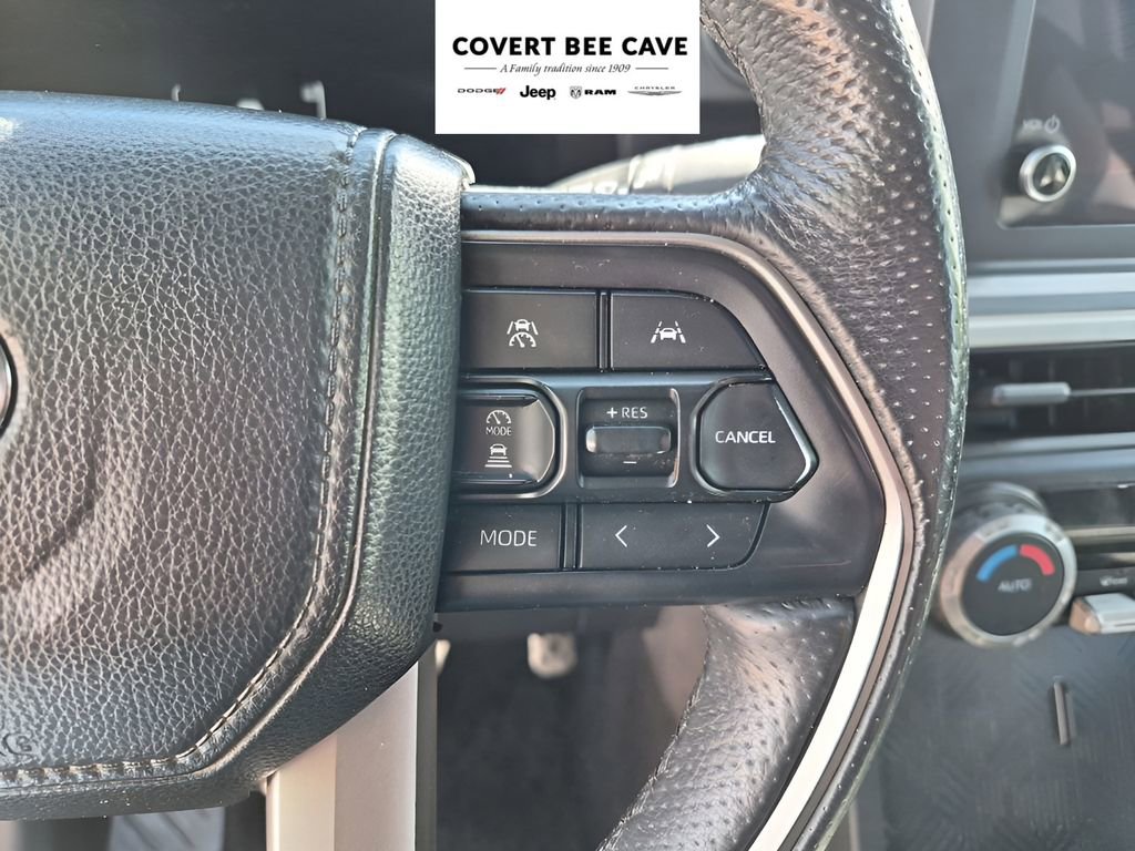 Used 2024 Toyota Tacoma TRD Sport image 33