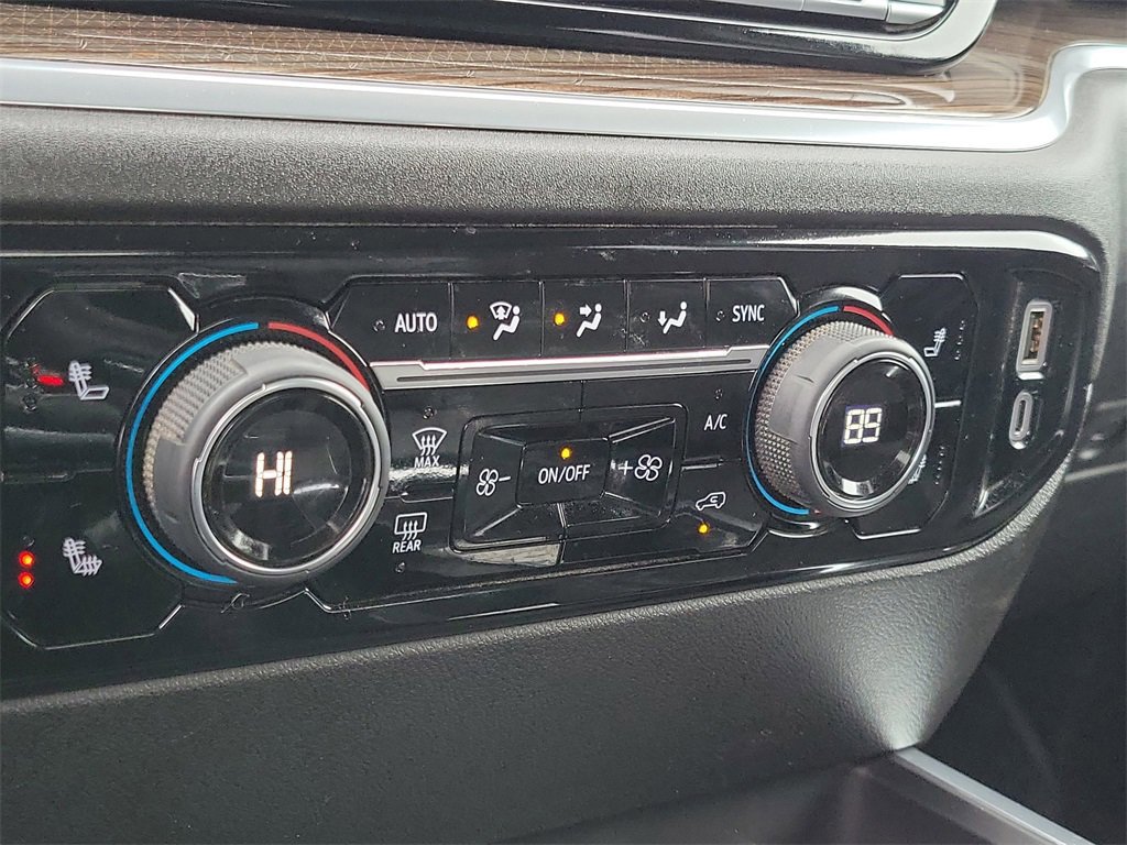 Used 2025 Chevrolet Silverado 1500 LT image 29