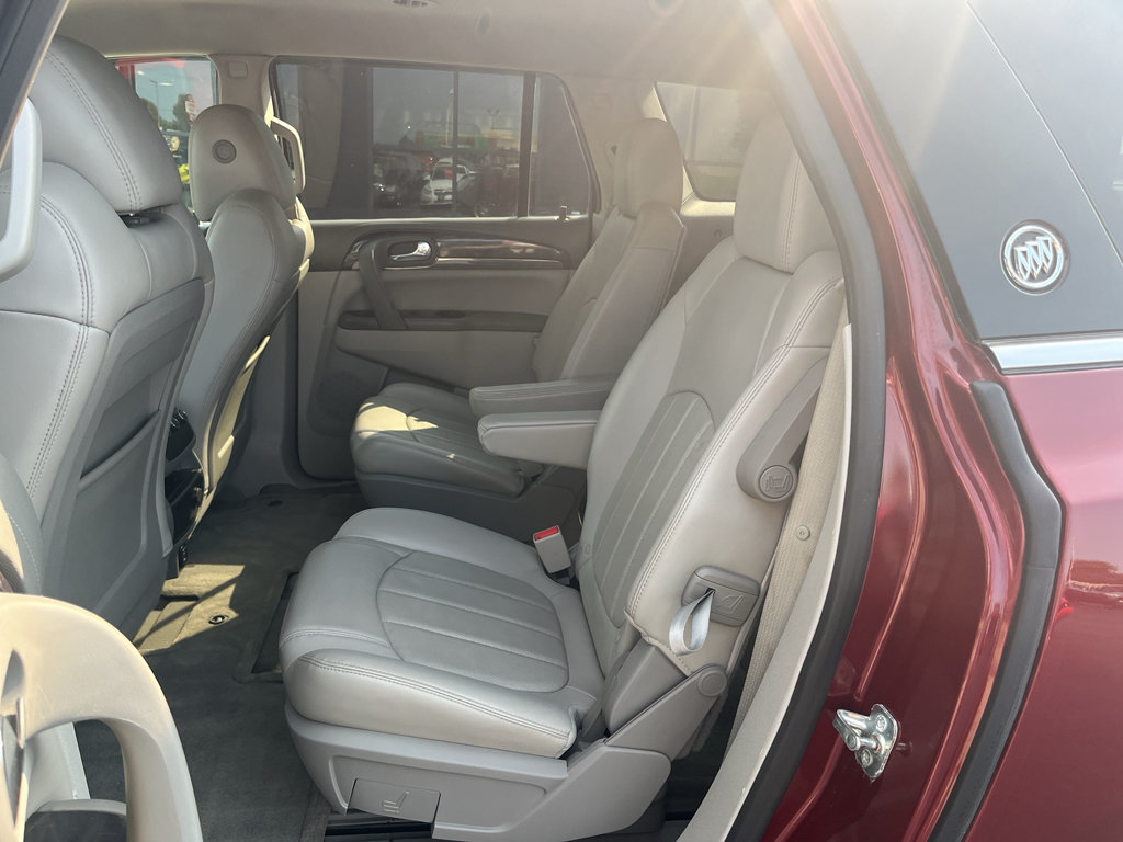 Used 2015 Buick Enclave Leather FWD image 32