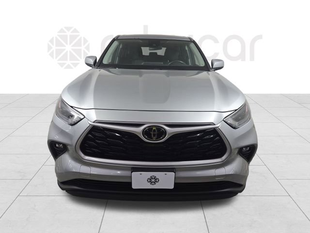 Used 2024 Toyota Highlander LE image 9