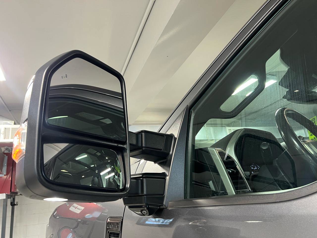 Used 2022 Ford F350 Lariat w/ Tremor Off-Road Package image 22