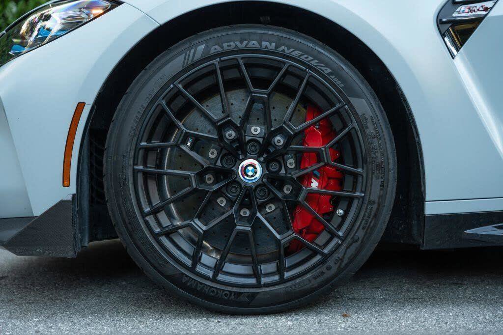 Used 2023 BMW M4 CSL image 34